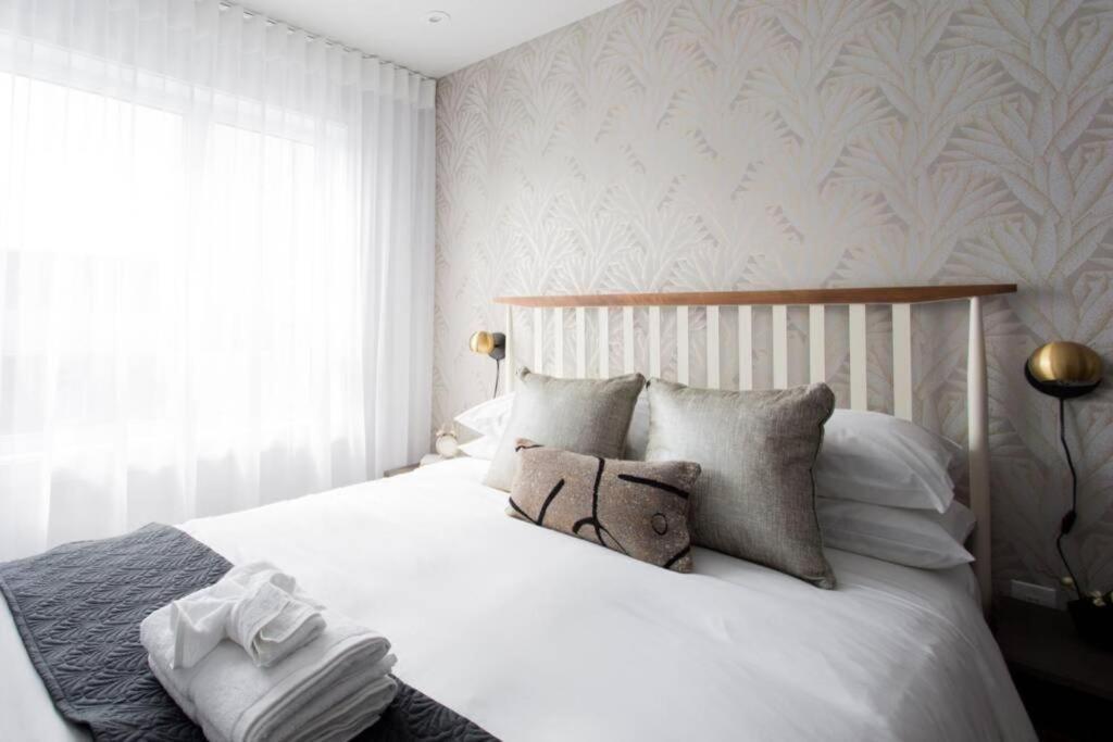Wonderful Studio In Little Italy With Full Bath By Den Stays Montreal Exteriér fotografie