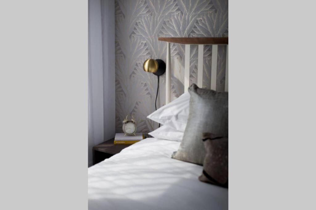Wonderful Studio In Little Italy With Full Bath By Den Stays Montreal Exteriér fotografie